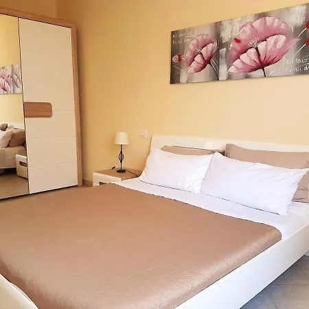Charming In 65 M² City View & Parking Included *